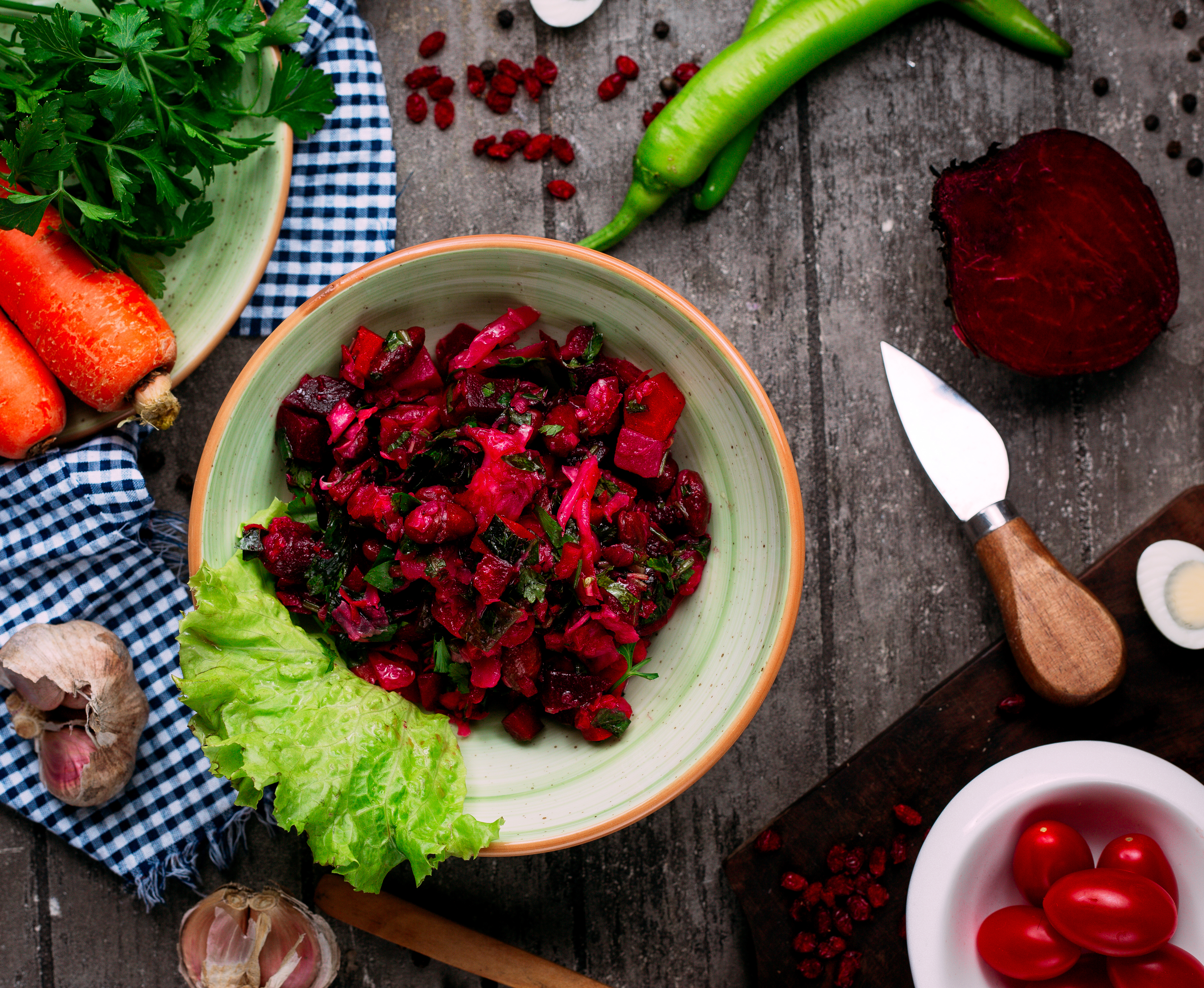 Geroosterde bietensalade met geitenkaas en walnoten